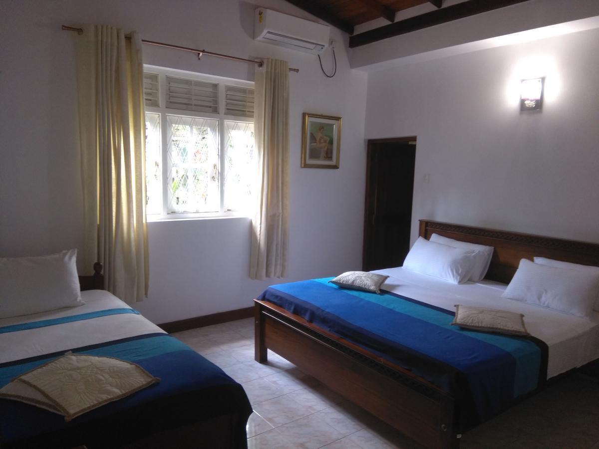 Villa Begonia Katugastota Екстер'єр фото